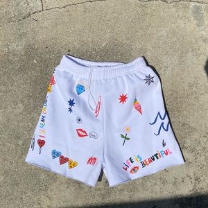 MAYFAIR GROUP LIFE IS BEAUTIFUL SHORT